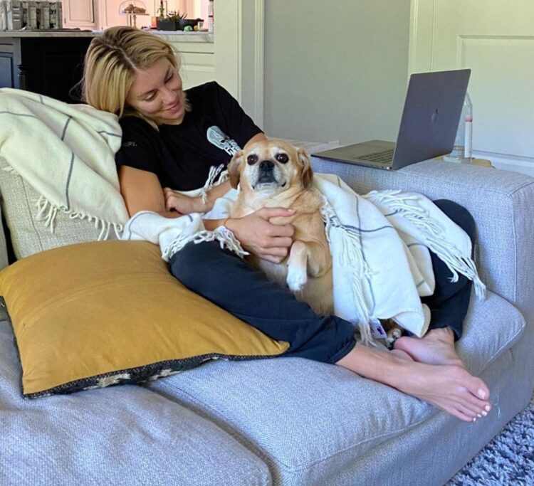 Jennifer Holland Feet