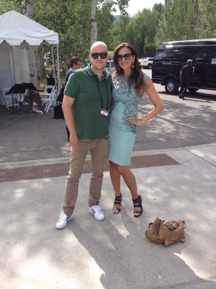 jennifer hyman feet 6