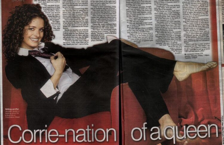 jennifer james feet 6