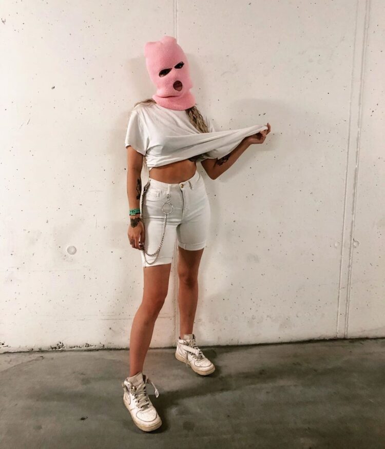 jennifer jeketa feet 1