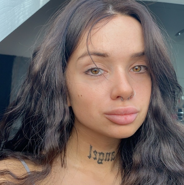 jennifer jeketa feet 4