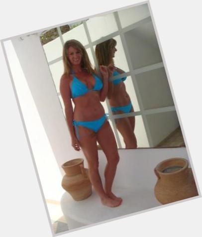 jennifer jo cobb feet 4