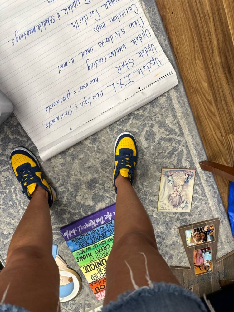 jennifer lee quattrucci feet 5