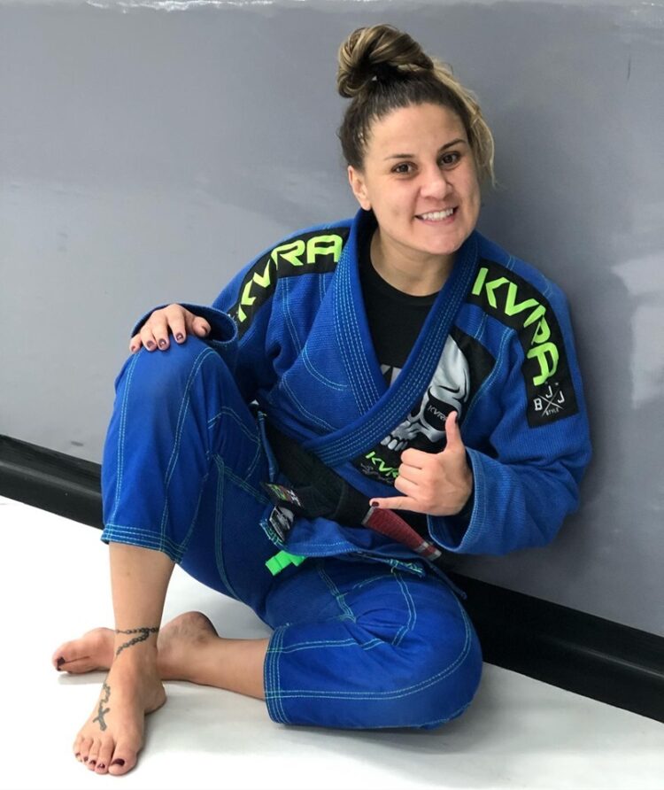 jennifer maia feet 4