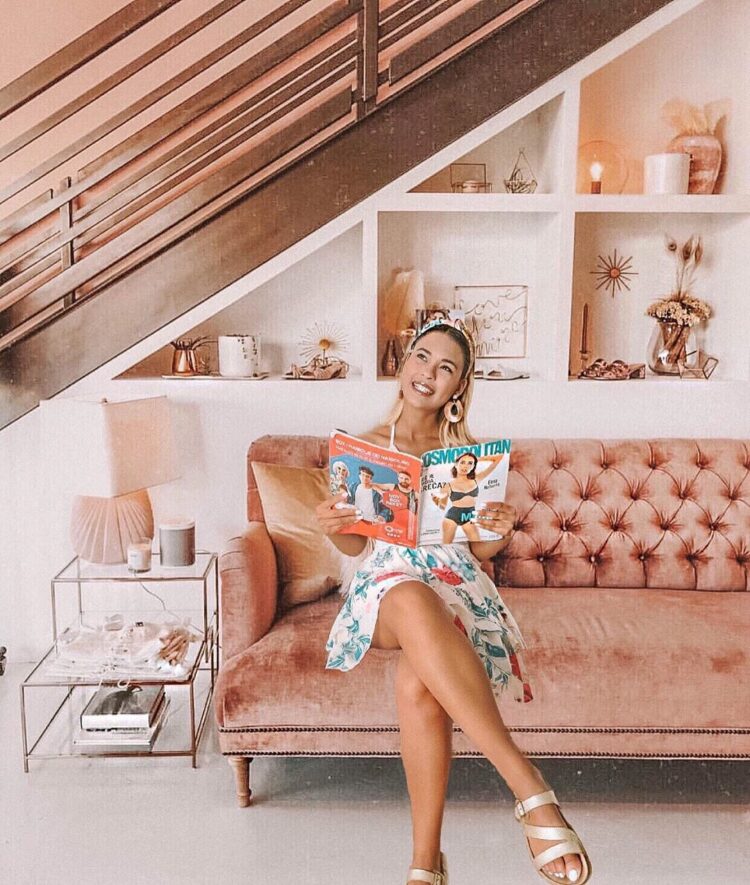 jennifer martin feet 2