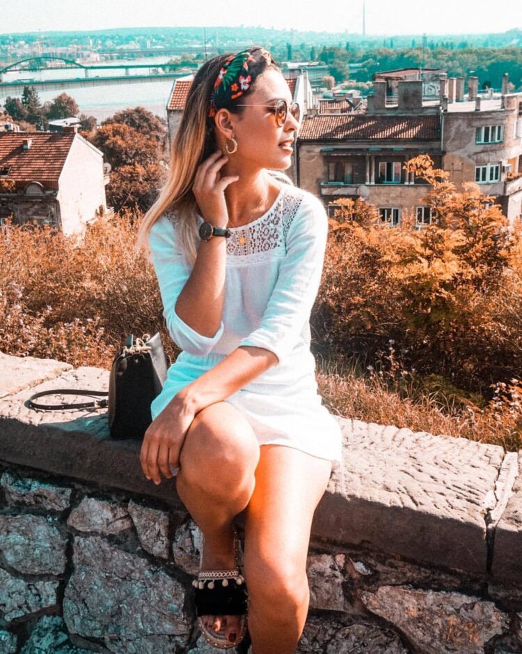 jennifer martin feet 3