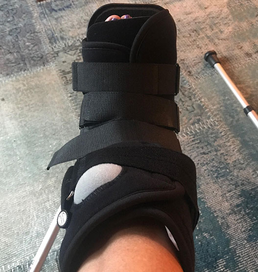 jennifer orkin lewis feet 1