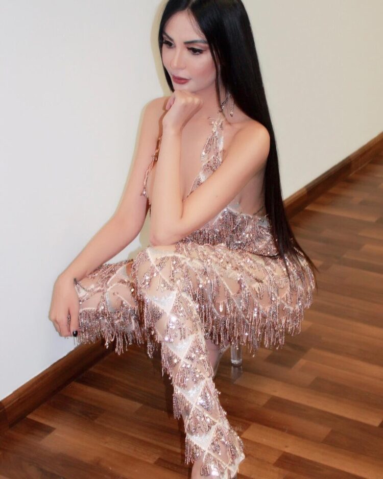 jennifer pamplona feet