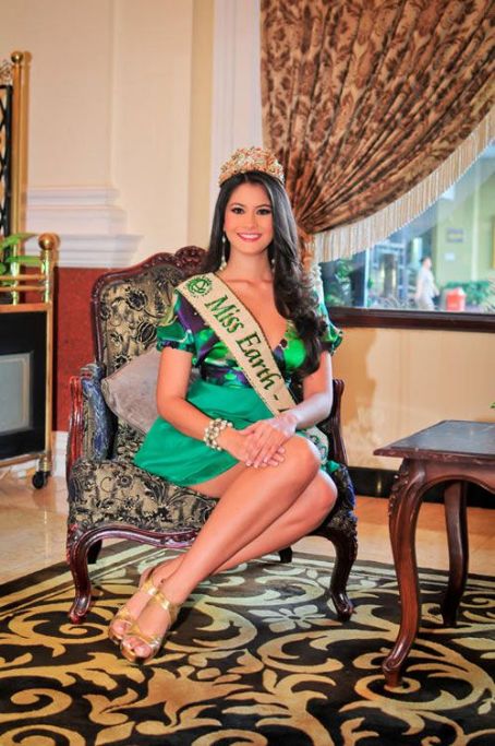 jennifer pazmino feet 3