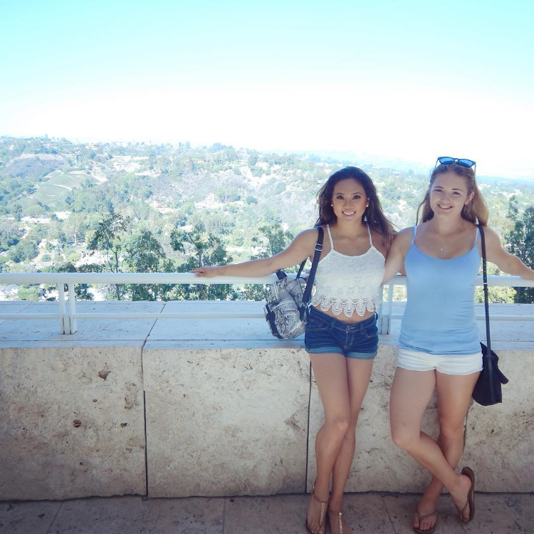 jennifer pinches feet 5