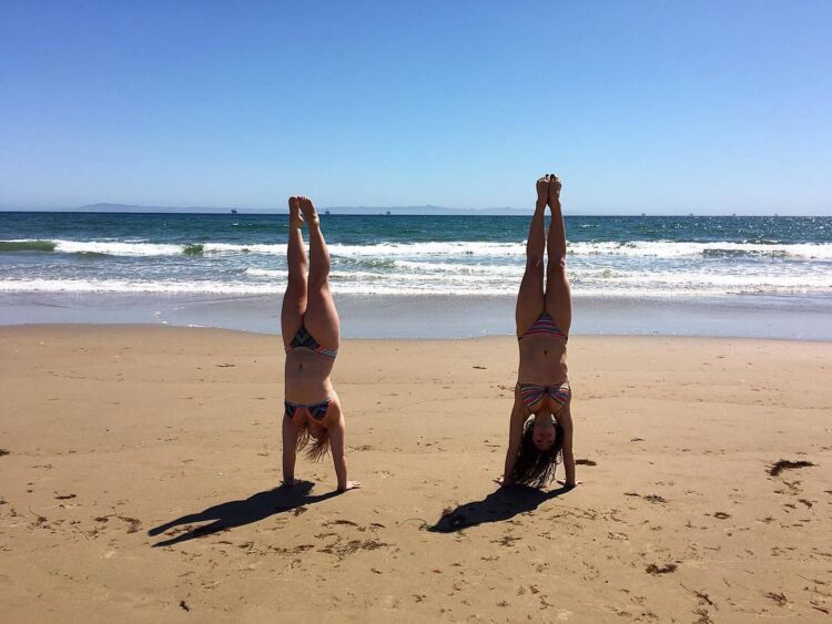 jennifer pinches feet 6