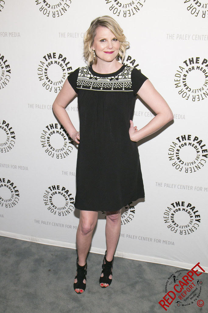 jennifer robertson feet 4