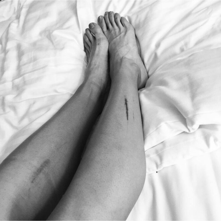 jennifer simpson feet 6