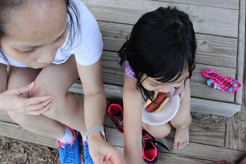 jennifer tran feet 5