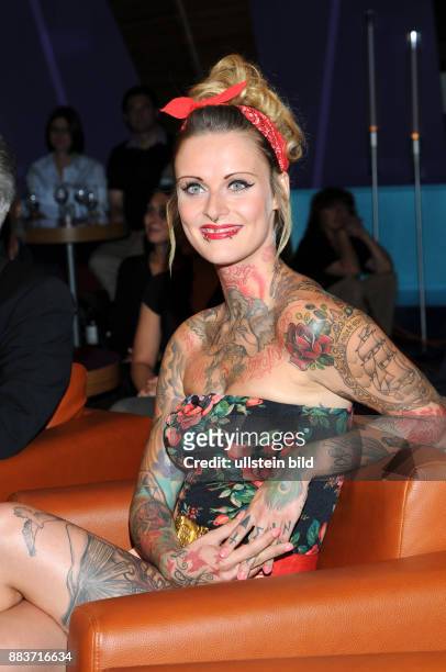 jennifer weist feet 3