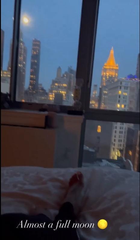 jennifer yepez feet 6