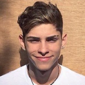 jennishka roman feet 4