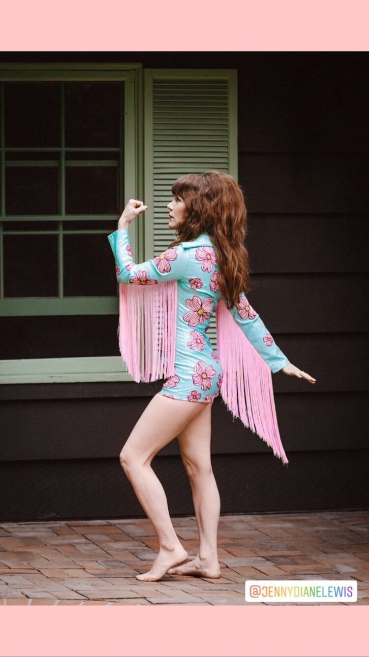 jenny lewis feet 4