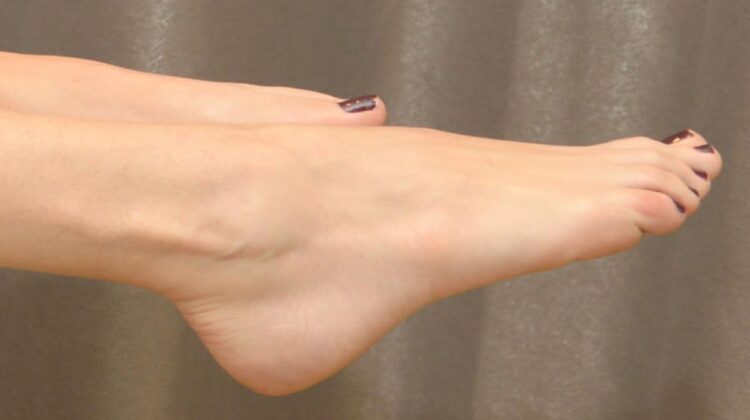 jenny mccarthy feet 5