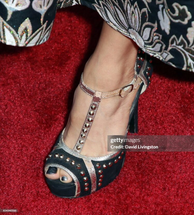 jenny w. chan feet 4