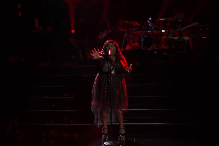 jershika maple feet 5