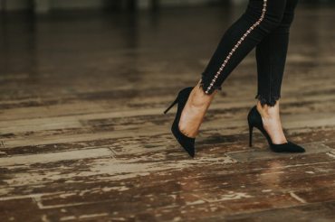 jess bond feet 3