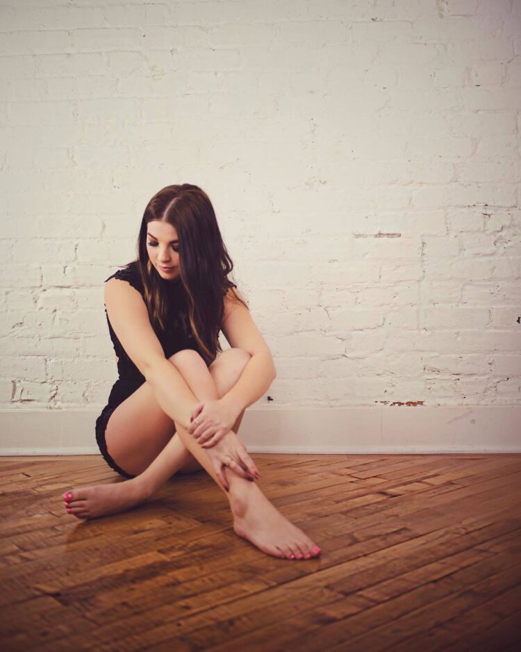 jess moskaluke feet 2