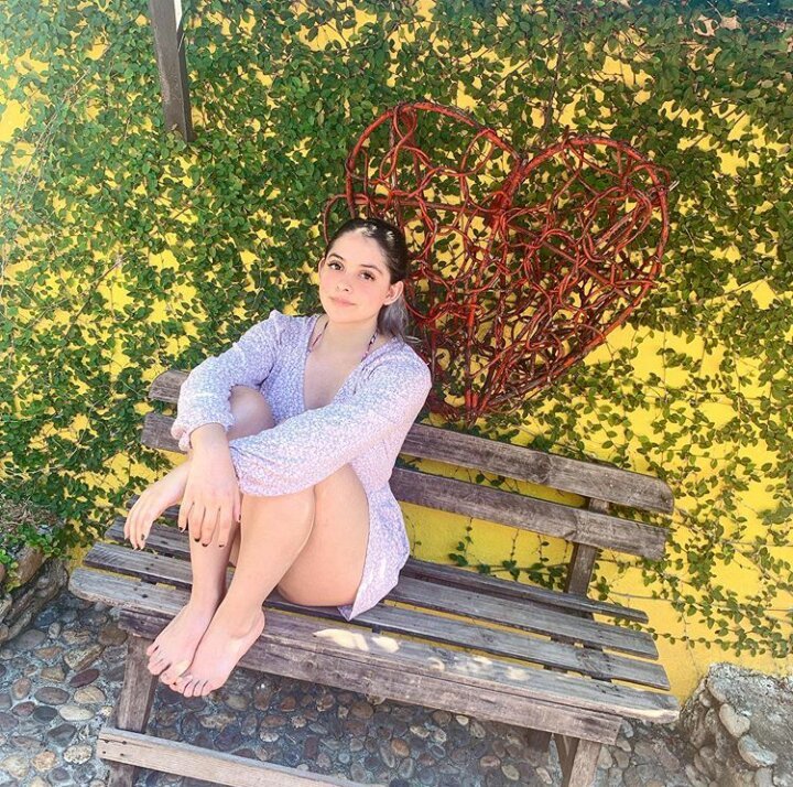 jessica angeles feet 4