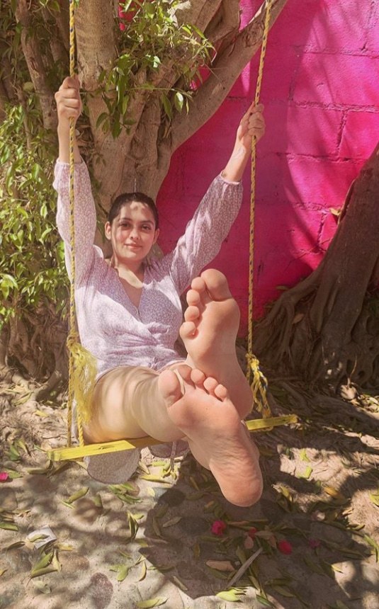 jessica angeles feet