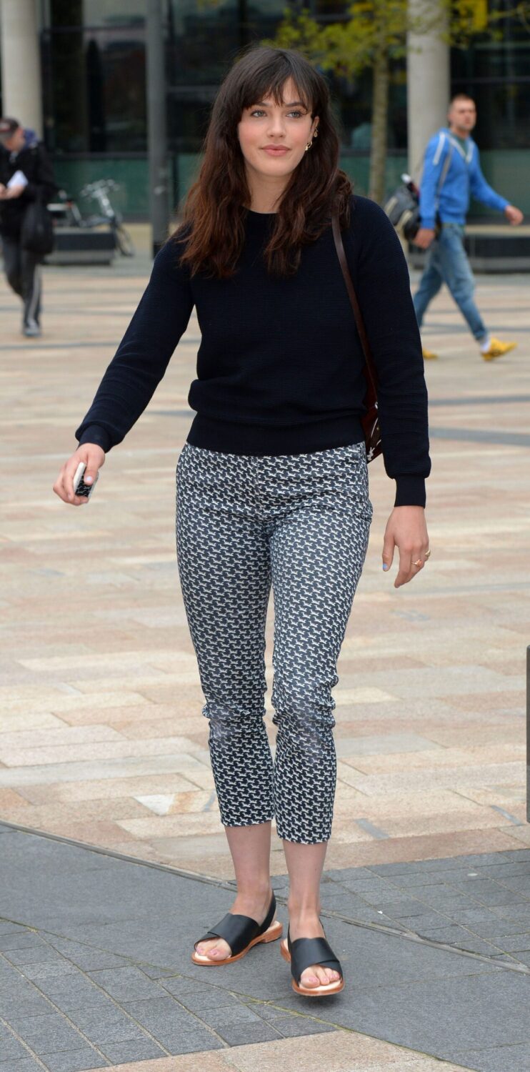 jessica brown findlay feet 3 scaled