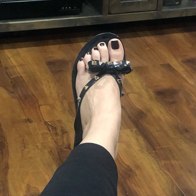 jessica chobot feet 5