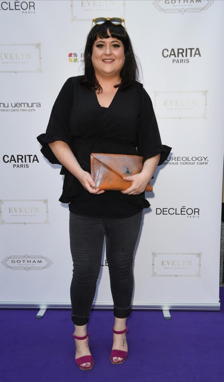 jessica ellis feet scaled