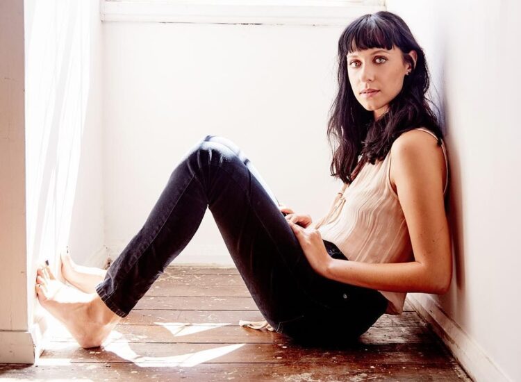 jessica falkholt feet
