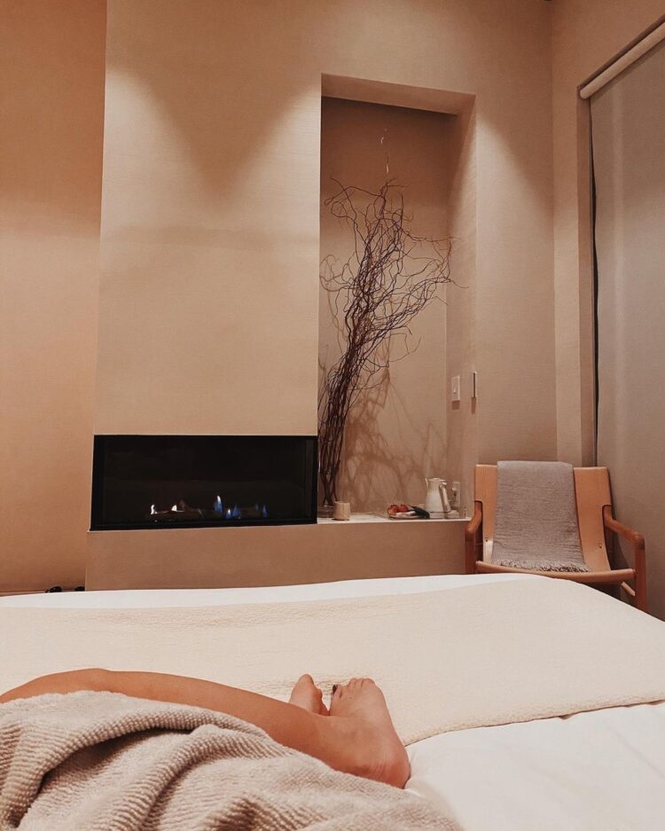 jessica jacobs feet 4