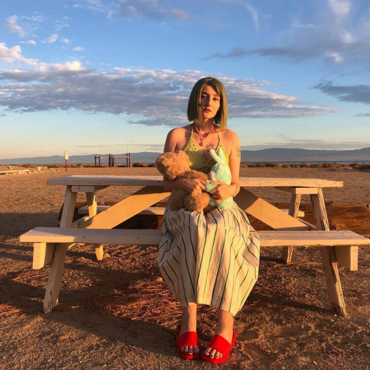 jessica lea mayfield feet 4