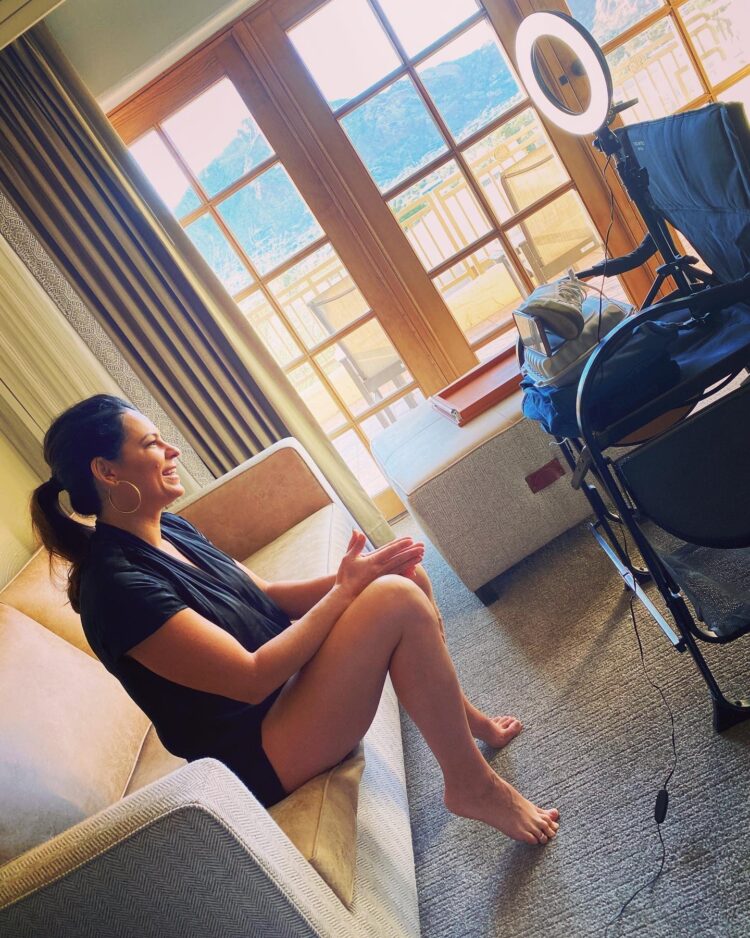 jessica mendoza feet 5