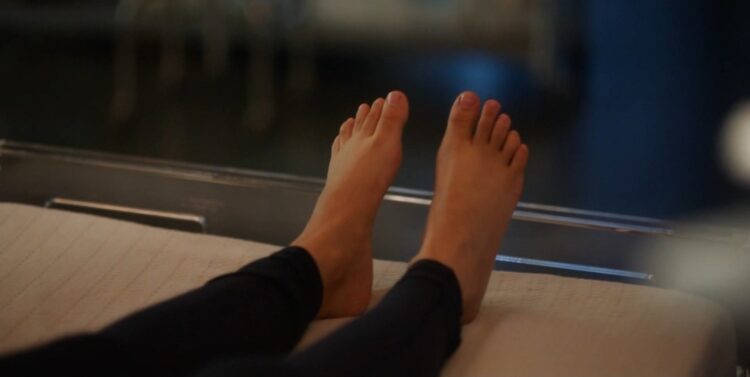 jessica parker kennedy feet 3