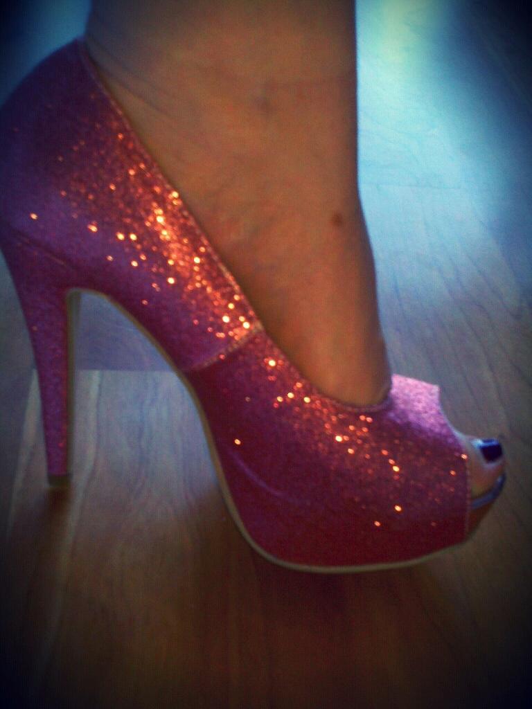 jessica rabbit feet 5