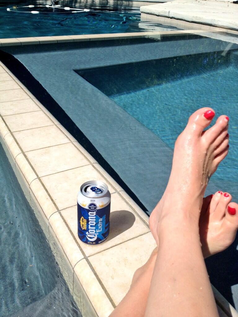 jessica schultz feet