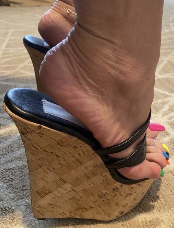 jessica sterling feet 1