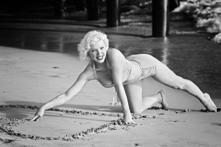 jessica sugar kiper bikini pics feet 2