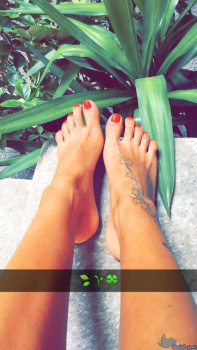 jessica vella feet