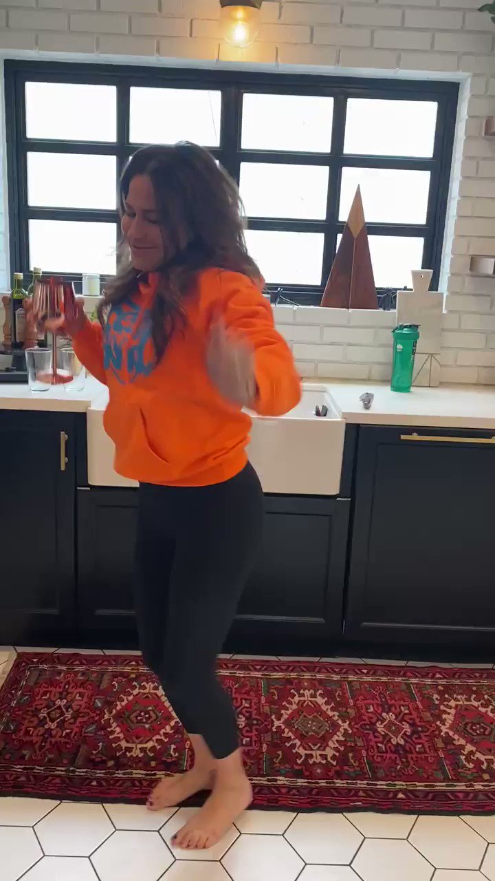 jessie mclaughlin feet 6