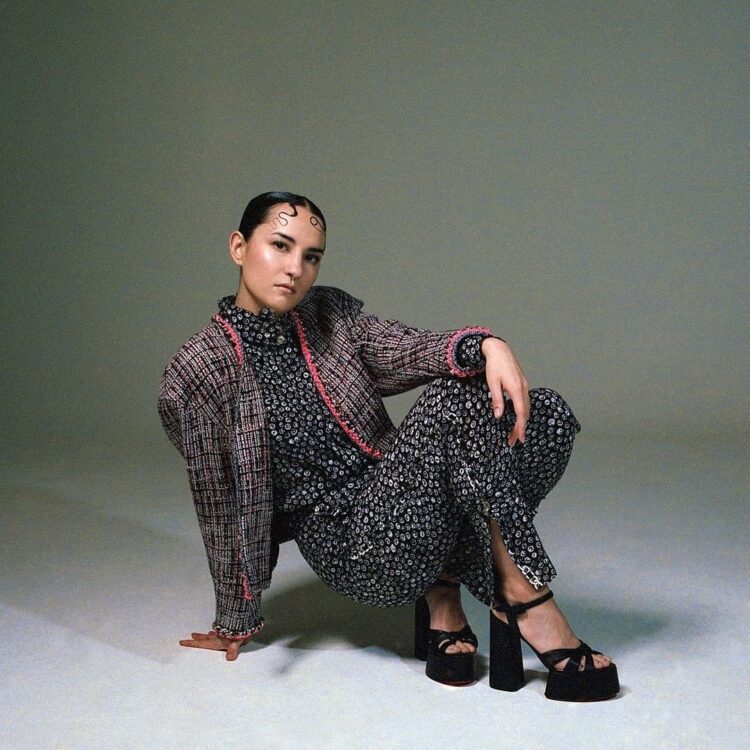 jessie mei li feet 2