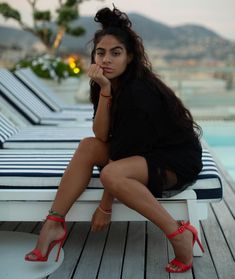 jessie reyez feet 2