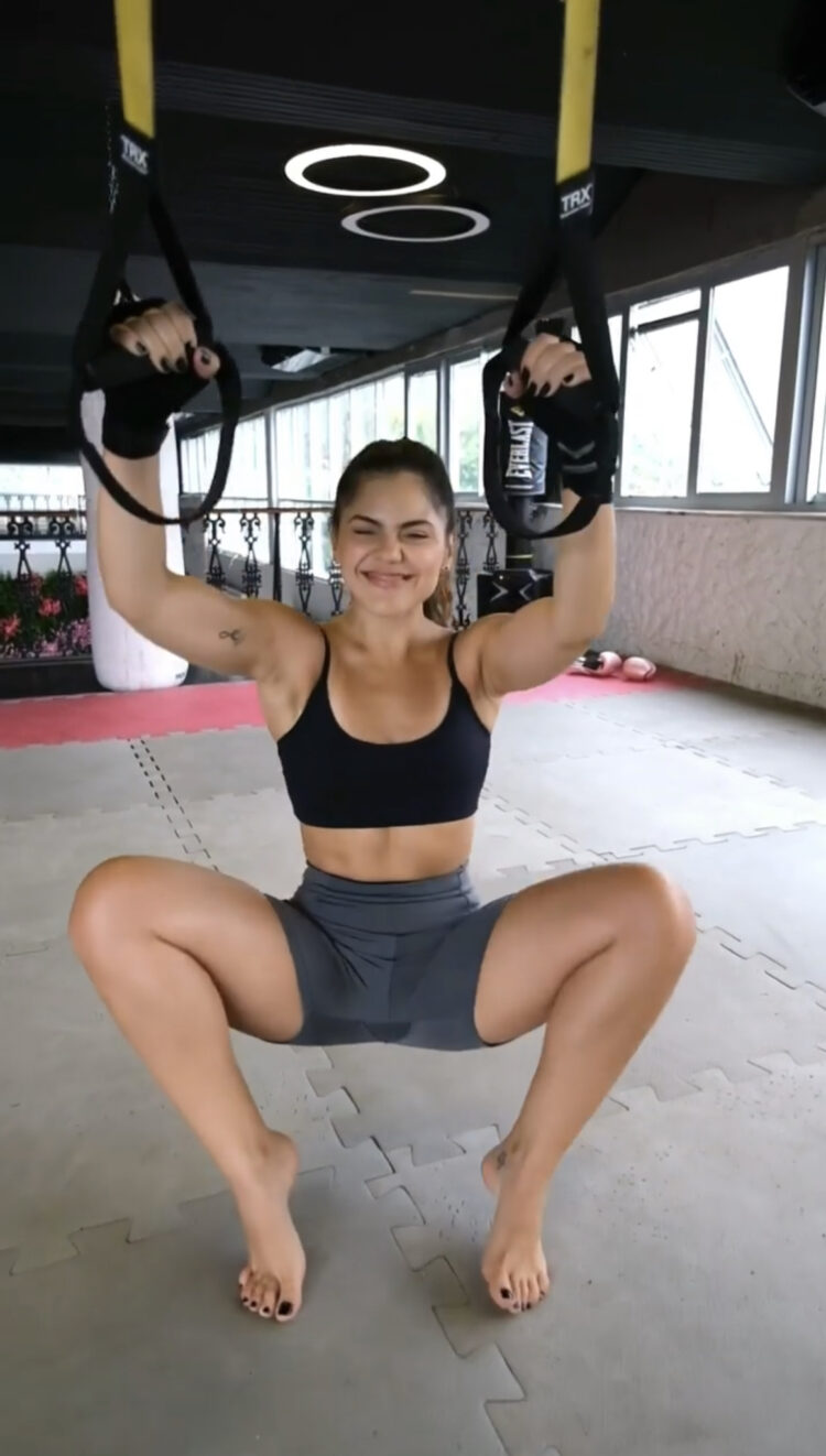 jessika alves feet 2