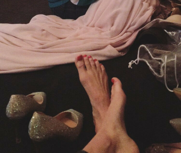 jessy schram feet 1
