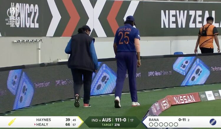 jhulan goswami feet 2