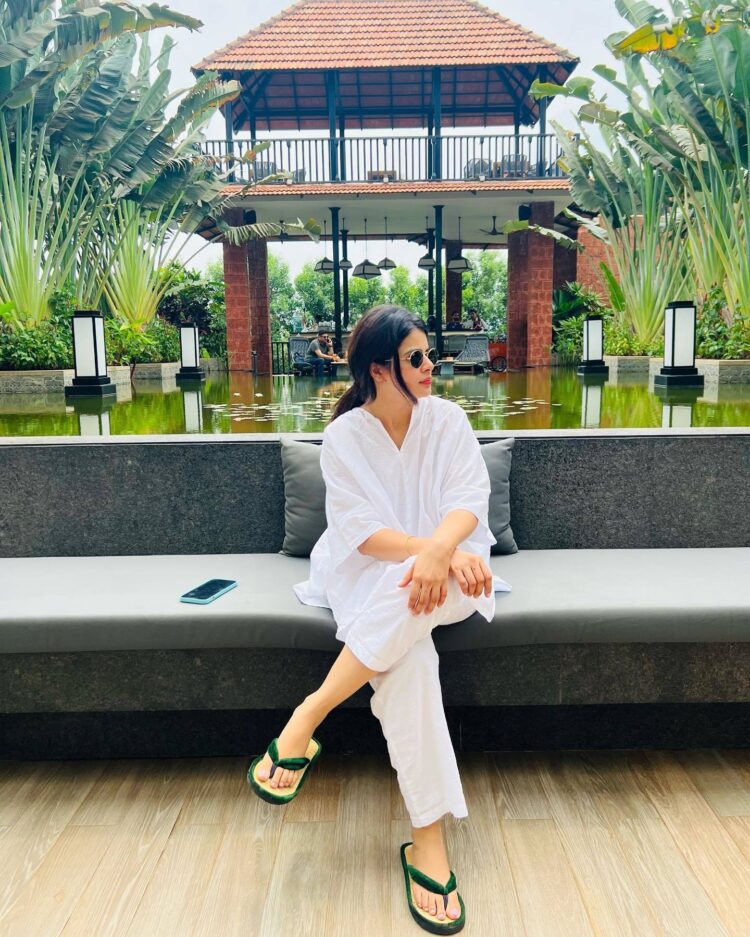 jigyasa singh feet 5