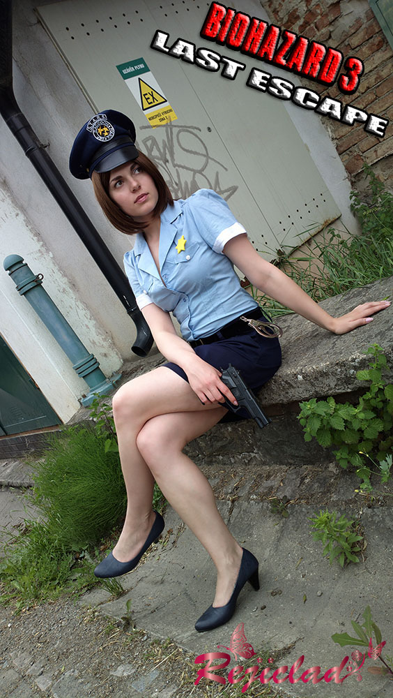jill officer feet 5